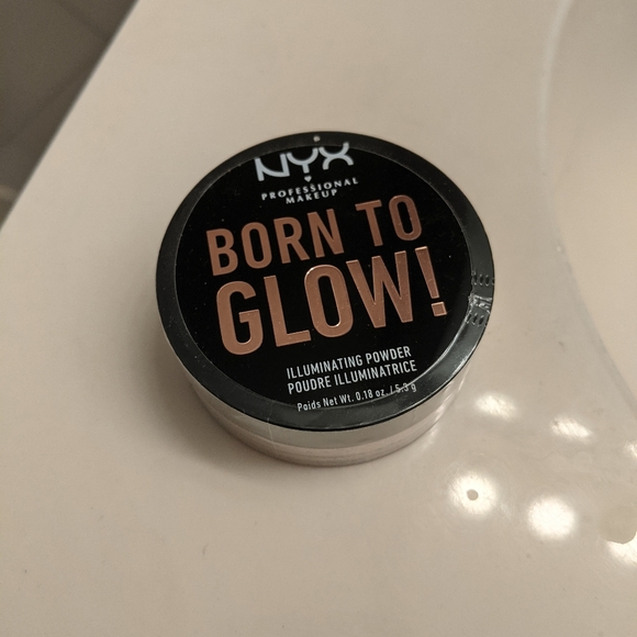 Make-Up Bundle! - Picture 7 of 7